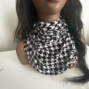 Black and White Houndstooth Scarf